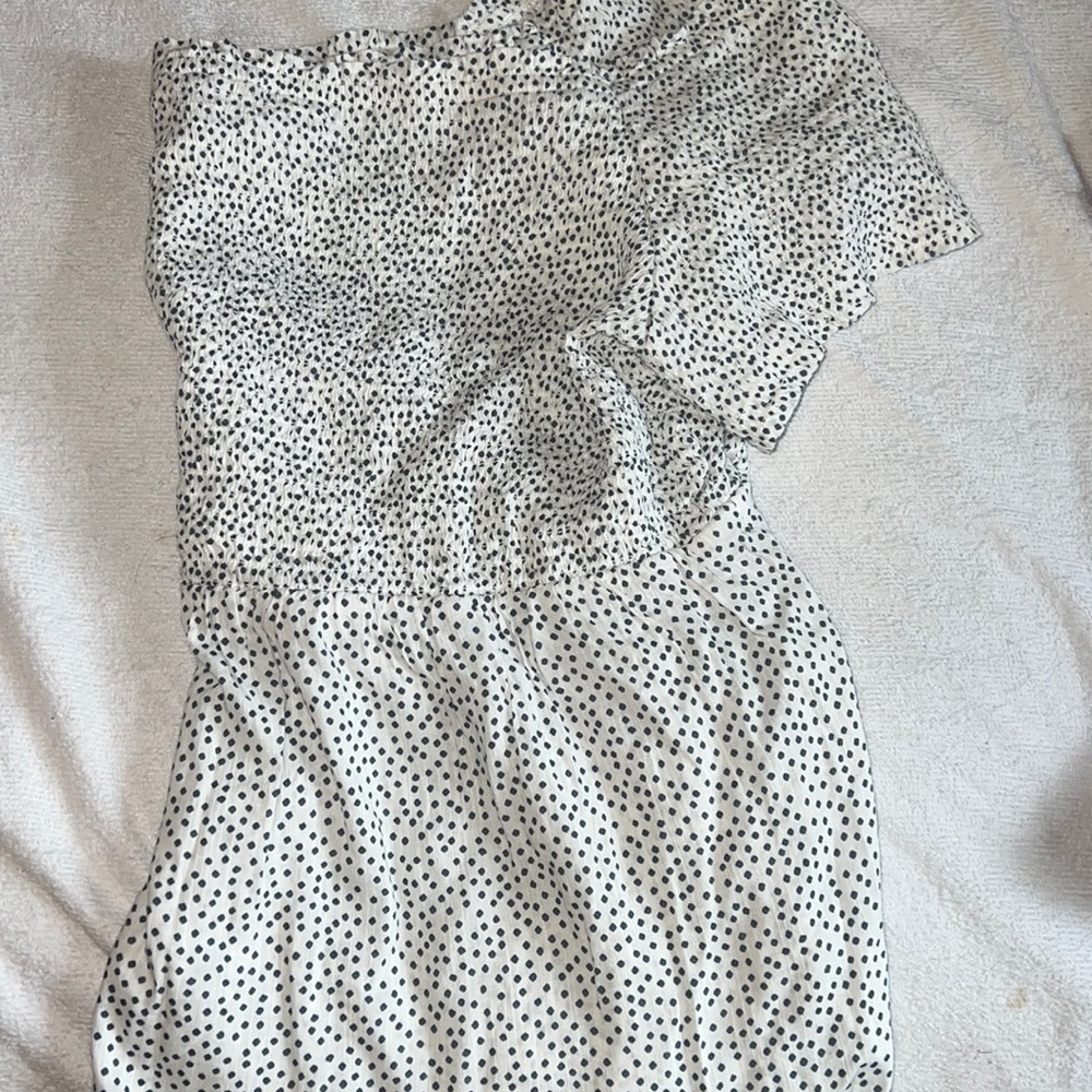 New with tags Old Navy white with blue polkadots Lennon feel baby doll shirt
